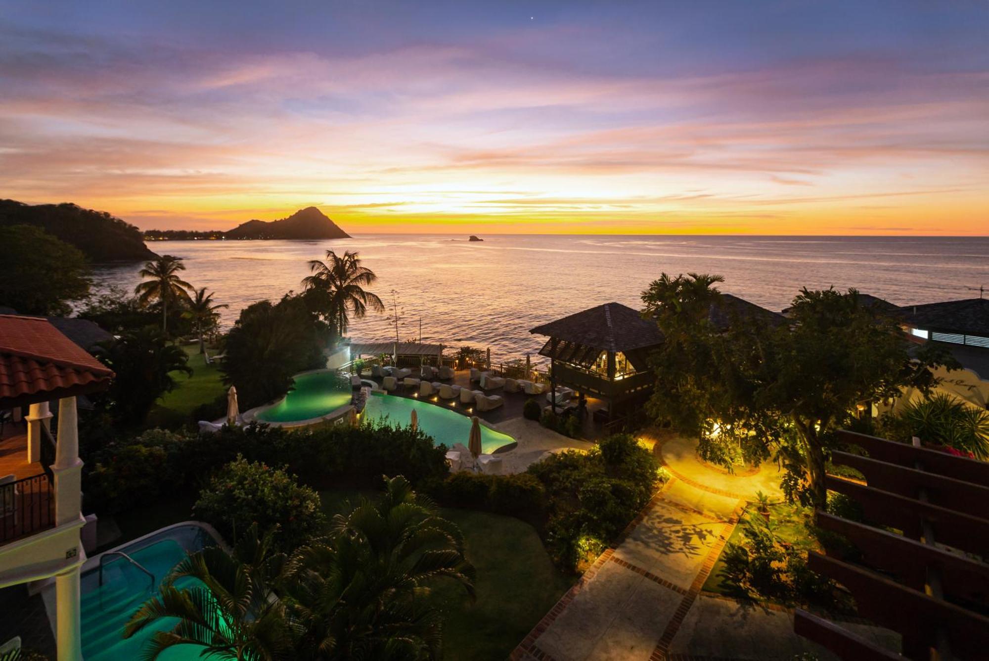 Cap Maison Resort & Spa Cap Estate Exterior photo
